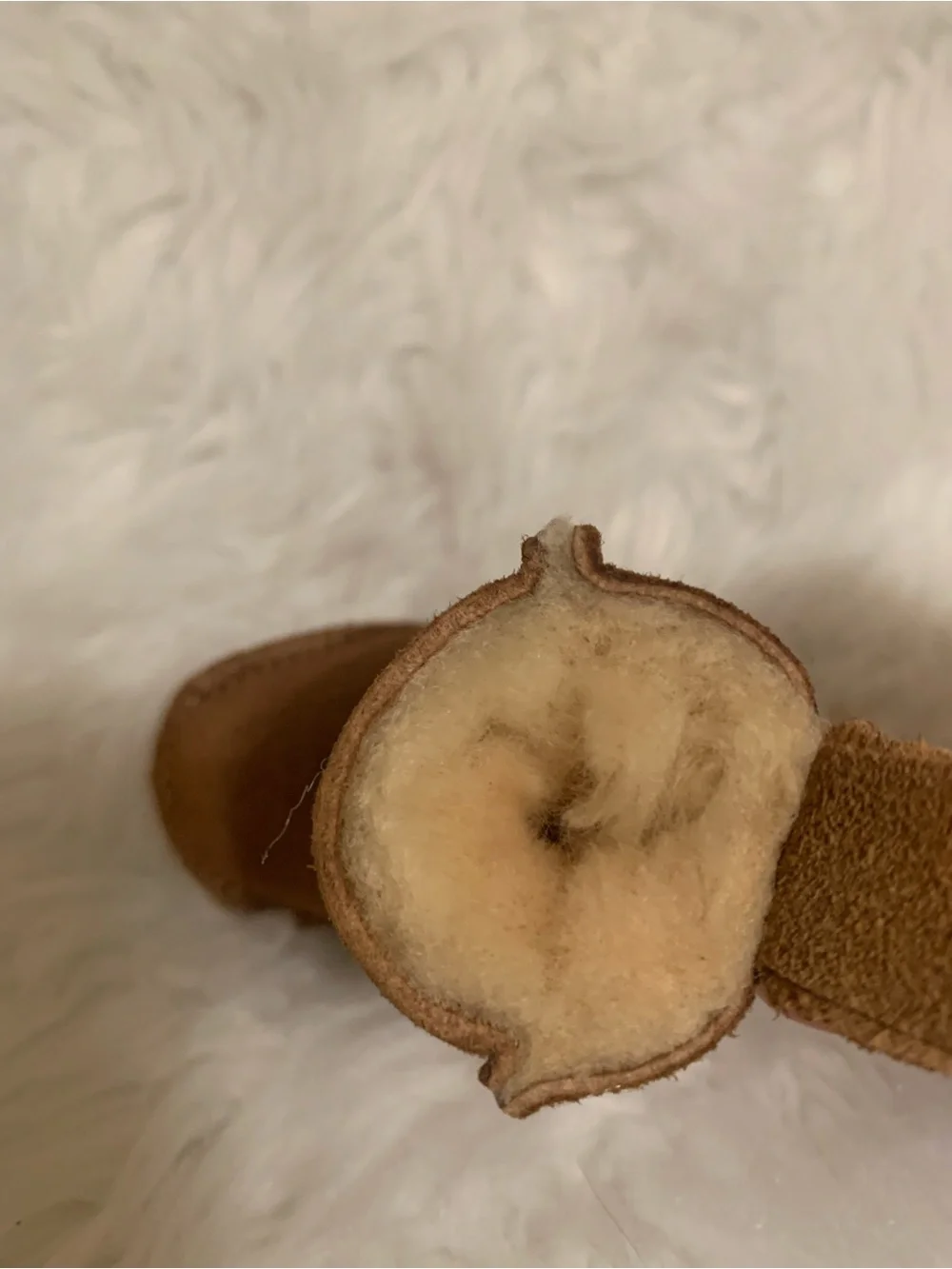 UGG Australia genuine tan suede Mini key chain boot VVGUC